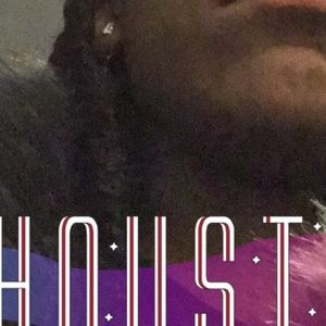 Meet your Posher, Elise